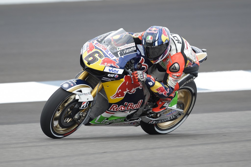 Stefan Bradl joue les trouble-fête au milieu des pilotes officiels. (Photo : LCR Honda).