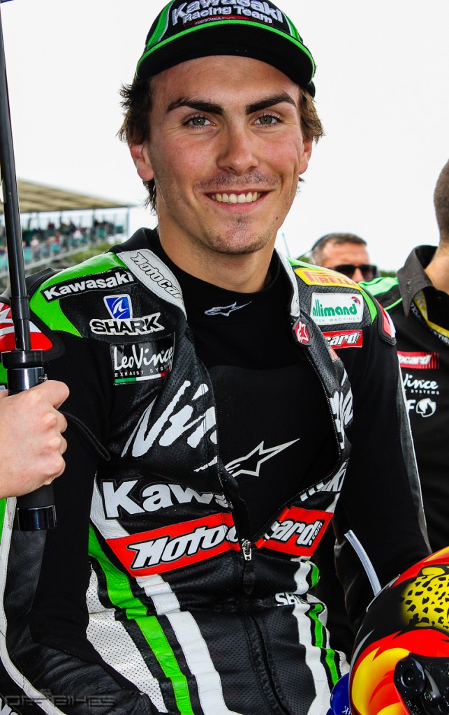 Loris Baz, vainqueur de la Course 2, réitère sa performance de 2012.  (Photo : OffBikes)