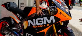 L'équipe NGM Forward Racing obtiendra des Yamaha privées en 2014. Aleix Espargaro, Nicky Hayden, Jonathan Rea font partie des noms cités actuellement. (Photo : OffBikes/Pierre)