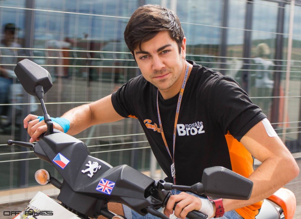 Gino Rea lors du GP d'Aragón. Il termine la course en 17ème position. (Photo : OffBikes).