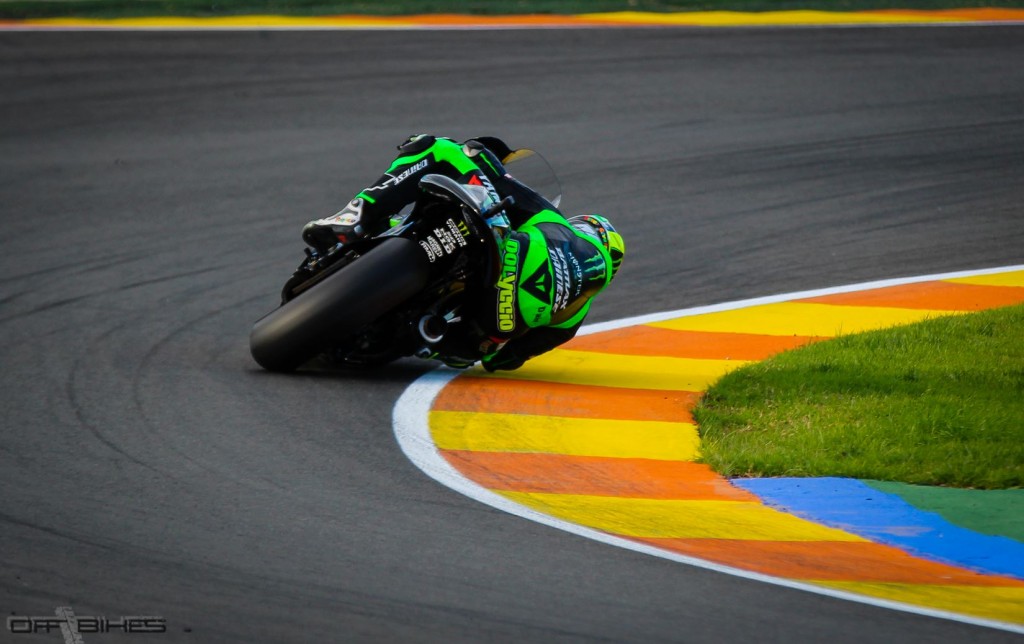 Pol Espargaro découvre la Yamaha M1 et pointe déjà à seulement 1.3 seconde du meilleur temps de Marc Marquez. (Photo : Thomas/OffBikes).