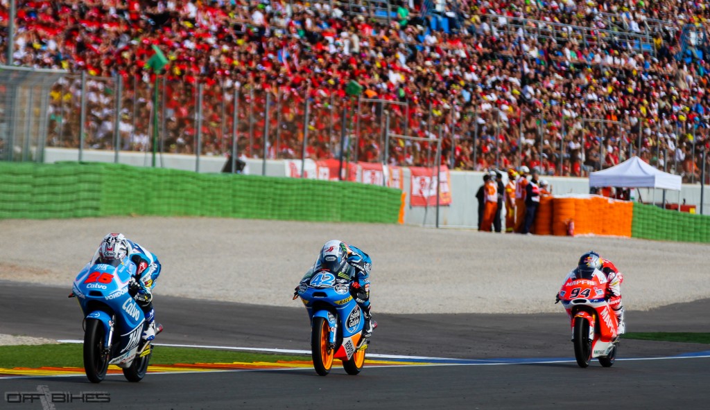 Maverick Viñales, Champion du Monde Moto3. Alex Rins devra s'incliner. (Photo : Thomas/OffBikes)