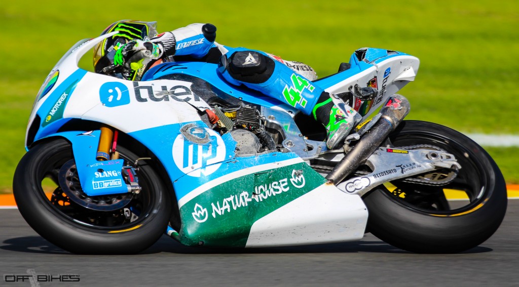 Une chute pour la dernière course en Moto2 de Pol Espargaro. (Photo : Thomas/OffBikes) 