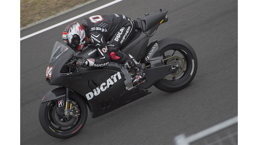 Andrea Dovizioso en configuration full-Open lors des essais Bridgestone à Phillip Island. (Photo : Ducati)