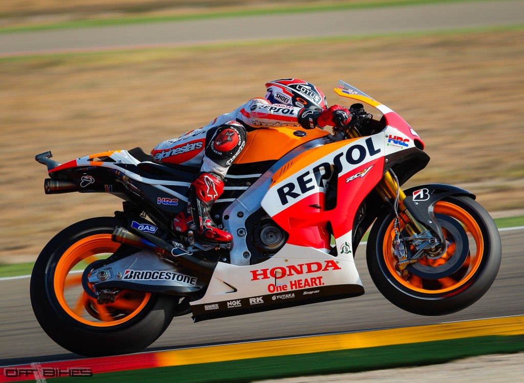 Marc Marquez signe sa 11ème pole position de la saison. Sa 20ème en MotoGP. (Photo : OffBikes)