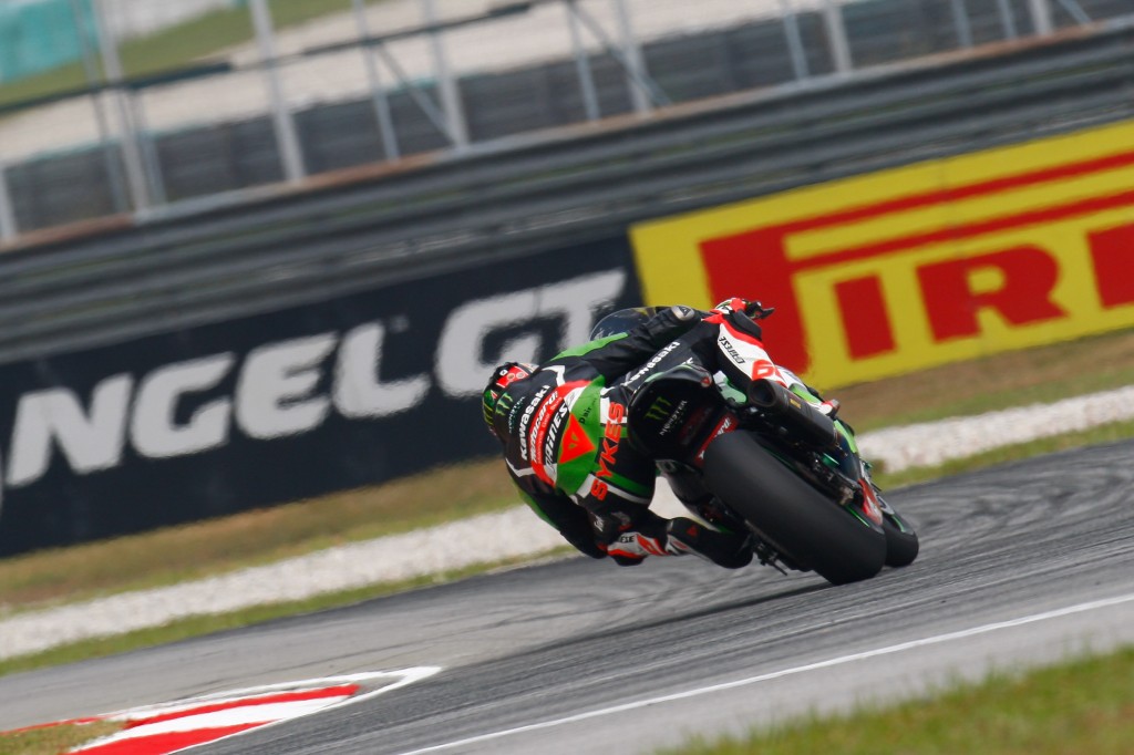 Tom Sykes s'emparent de la 28e Superpole de sa carrière. 