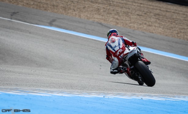 Sam Lowes développe un nouveau style... 