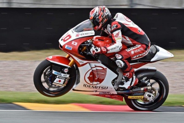 Takaaki Nakagami signe la pole position devant Johann Zarco. (Photo : Idemistu Team Asia)