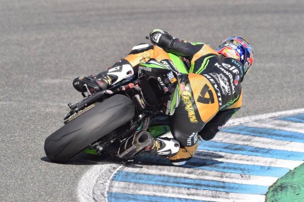 Kenan Sofuoglu jouera une nouvelle balle de match demain face à Krummenacher. (Photo : Kawasaki Racing)