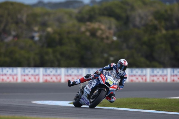 Loris Baz contraint à l'abandon à Phillip Island. (Photo : Avintia Racing)