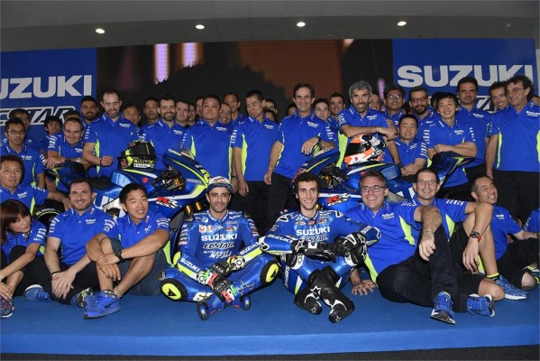 team-launch-suzuki