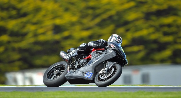 Pj Jacobsen en tête de la première journée à Phillip Island (Photo : MV Agusta Motor)